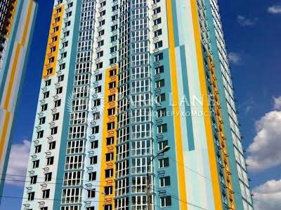 квартира за адресою Вишняківська вул., 4