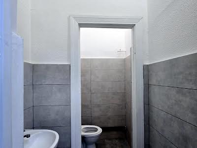 комерційна за адресою Хімічна вул., 4