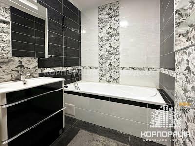 квартира за адресою Хіри, 10