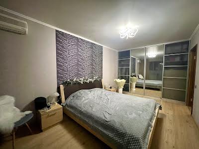 квартира за адресою Любарського пров. (Білостоцького), 36