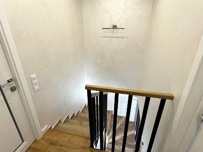 квартира за адресою Озерна, 8