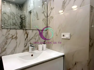 квартира за адресою Рея Бредбері вул., 2