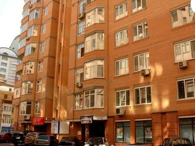 комерційна за адресою Павлівська вул., 17