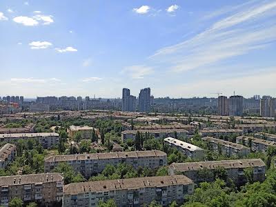 квартира за адресою Верховної Ради бульв., 14-Б