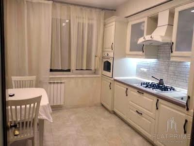квартира за адресою Зої Гайдай вул., 10