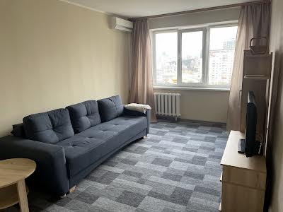 квартира за адресою Стадіонна вул., 14