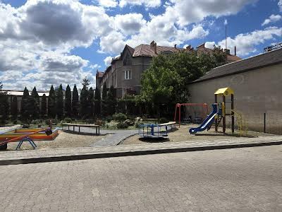 квартира за адресою Богдана Хмельницького вул., 73а