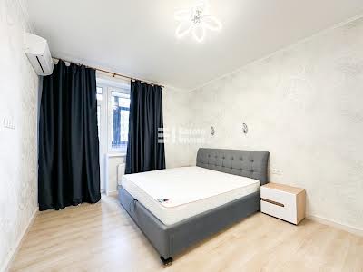 квартира за адресою Ботанічний пров., 2