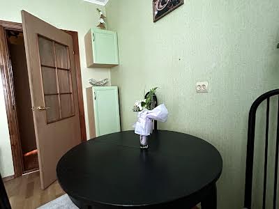 квартира по адресу Ивана Пулюя ул., 2