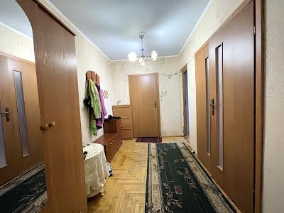 квартира за адресою Михайла Драгана вул., 21