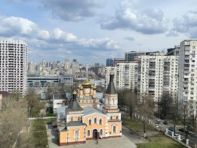 квартира за адресою Стадіонна вул., 14