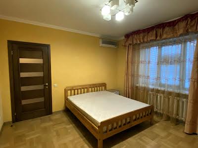 квартира за адресою Драгоманова вул., 31б