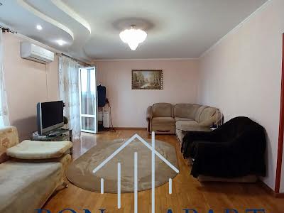 квартира по адресу Анны Ахматовой ул., 43