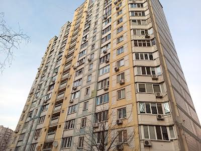 квартира за адресою Драгоманова вул., 8