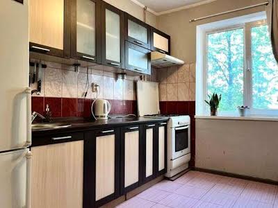 квартира за адресою Роздільна вул., 17