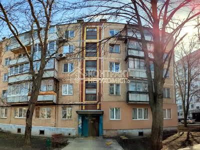 квартира по адресу Гвардейцев-Широнинцев ул., 59А