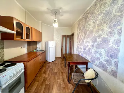 квартира по адресу Ревуцкого ул., 7в