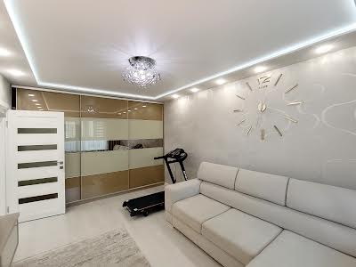 квартира за адресою Сергія Данченка вул., 3