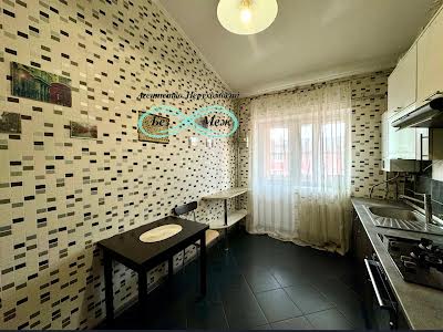 квартира за адресою Волошкова вул., 74