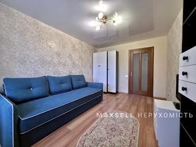квартира за адресою Михайла Лушпи просп., 5 к30