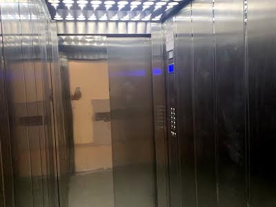 квартира за адресою Героїв Небесної Сотні просп., 26/19
