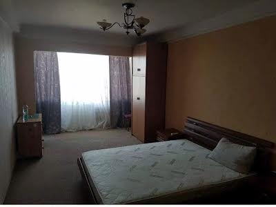 квартира за адресою Ольжича вул., 18