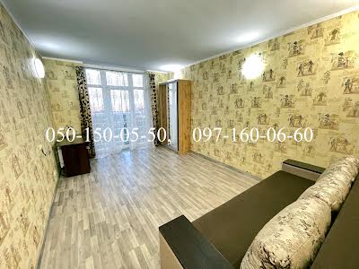 квартира за адресою Сім'ї Кульженків вул. (Петра Дегтяренка), 33