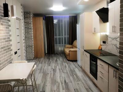 квартира за адресою Олени Теліги вул., 25