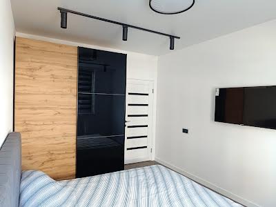 квартира за адресою Ревуцького вул., 40б