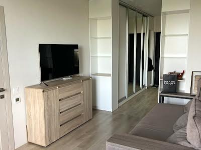квартира за адресою Олени Теліги вул., 25
