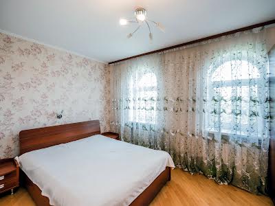 квартира по адресу Рожівська, 8