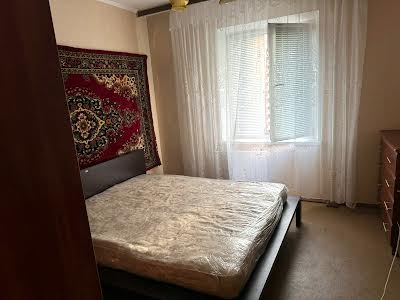 квартира за адресою Ревуцького вул., 18