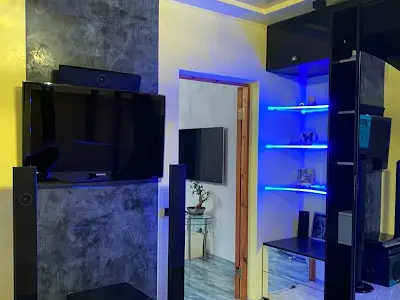 квартира за адресою Анни Ахматової вул., 43
