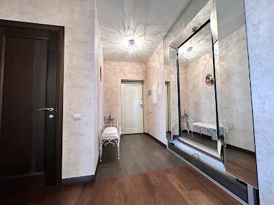 квартира по адресу Днепровская набережная ул., 1