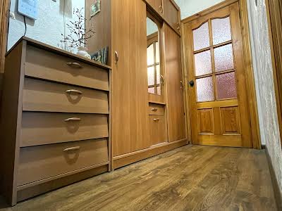 квартира за адресою Тростянецька вул., 8