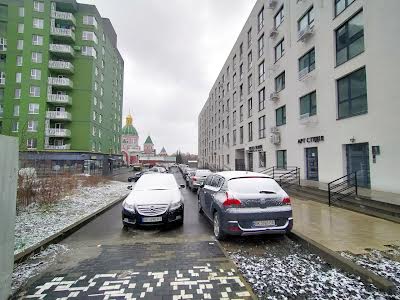комерційна за адресою Корольова вул., 9