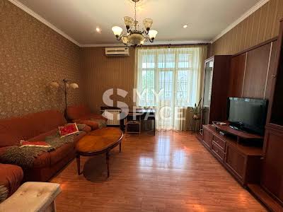 квартира за адресою Ярославів Вал вул., 19