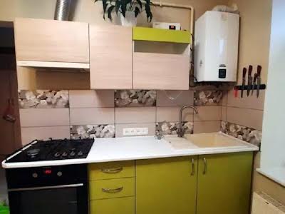 квартира за адресою Залізнична вул., 10