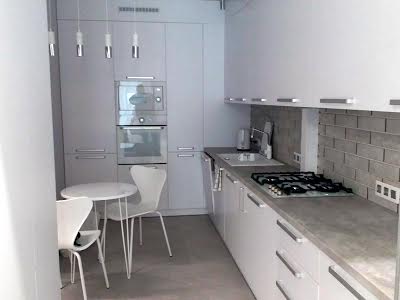 квартира за адресою Героїв УПА вул., 73в