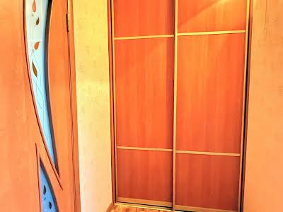 квартира за адресою Василя Кучера вул., 2а