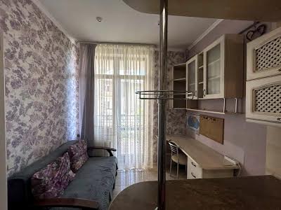 квартира за адресою Миколи Лисенка вул., 40
