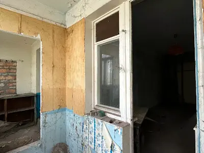 комерційна за адресою Міру, 21