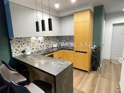 квартира за адресою Каховська вул., 56