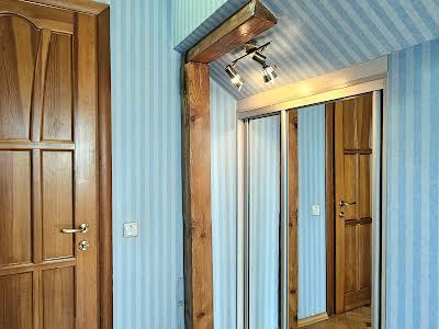 квартира за адресою Михайла Бойчука вул. (Кіквідзе), 3