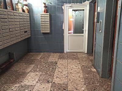 квартира за адресою Червоної Калини просп. (Володимира Маяковського), 46