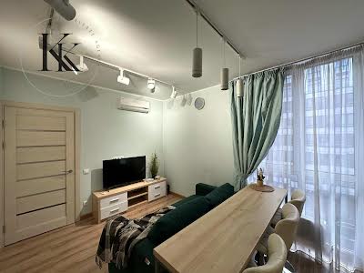 квартира за адресою Салютна вул., 2