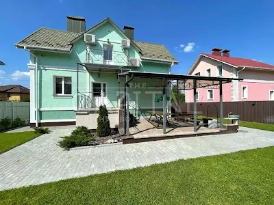 дом по адресу Жуляни