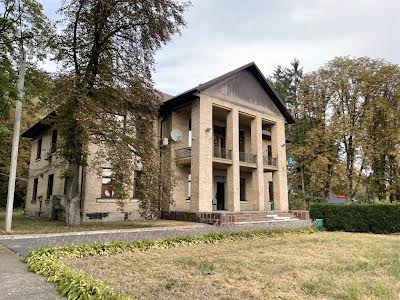 комерційна за адресою Броварська, 1а