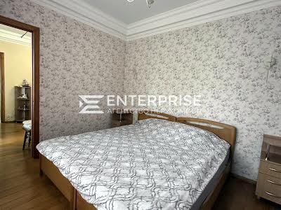 квартира за адресою Оріхуватська вул., 8к2