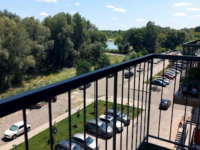 квартира по адресу Героїв Крут ул., 14